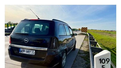 Pijany odbijał się od barier energochłonnych