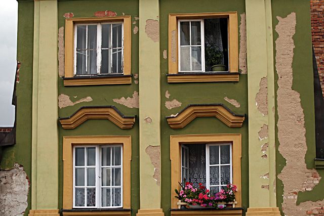 Kamieniczki w Rynku – obraz nędzy i rozpaczy