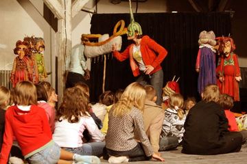 Teatrzyk Jelonka Górskiego rządzi w Zdrojowym
