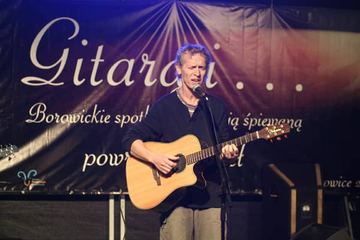 Gitarą i... niezwykle udane