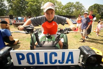 Bardzo rodzinnie z policją
