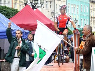 Mimo kiepskiej pogody udane zawody kolarskie w Kowarach