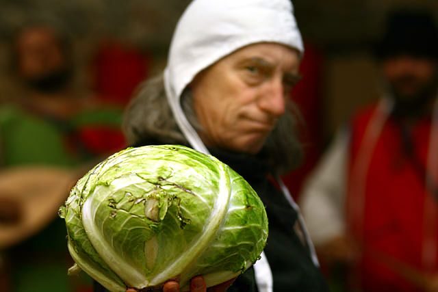 Rycerze szturmowali ruiny zamczyska