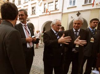 Bliźniacze miasta w imię jelenia