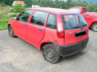 Wjechała pod volkswagena, trafiła do szpitala