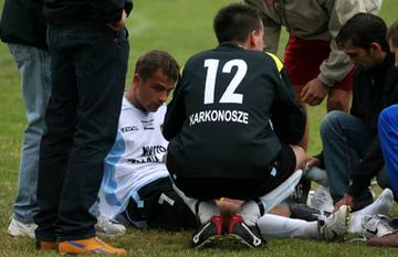 Wymęczone zwycięstwo Karkonoszy w derbowym pojedynku