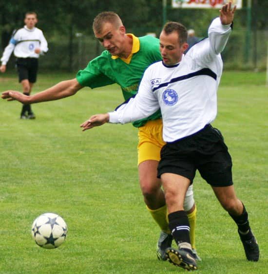 Ko(s)miczny mecz w Jeżowie