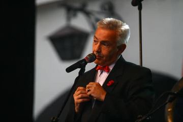 Kabaretowa beczka śmiechu na placu Ratuszowym