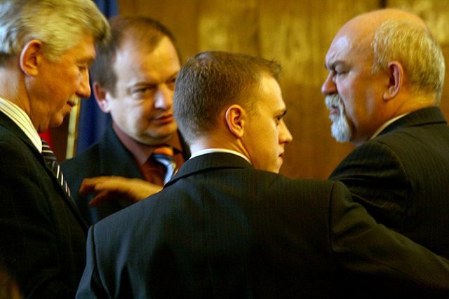 Między młotem a kowadłem – będą dwie galerie?
