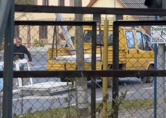 Okna się wstawi, choć mogą być uszkodzone