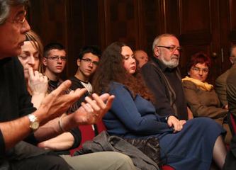 Krytyka polityczna lewostronnie
