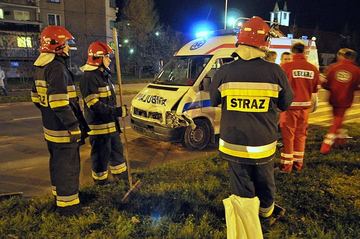 Ambulans w opałach – sprawca uciekł