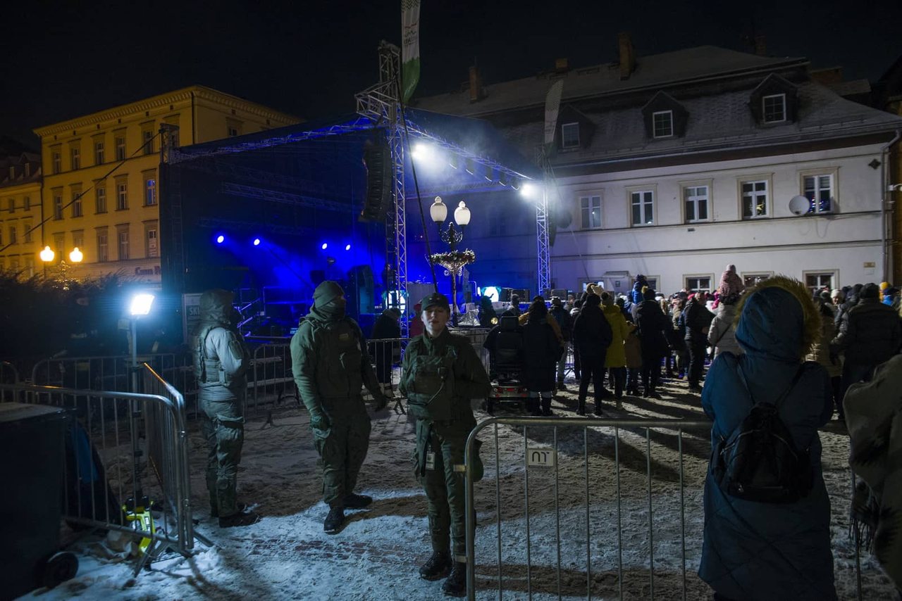 Sylwester pod chmurką z Łobuzami i Mr. Presidentem