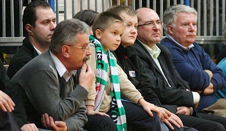 Pierwszy z prawej dr Jan Czarnecki