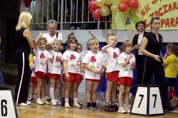 Szczęśliwa trzynastka małych zwycięzców