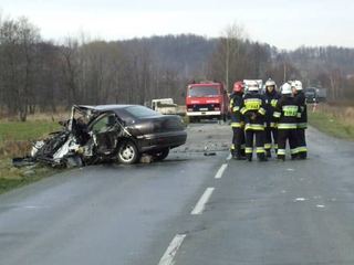 Tragiczna kraksa w Mysłakowicach