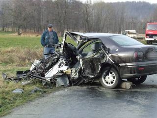 Tragiczna kraksa w Mysłakowicach