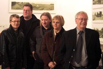 Pan profesor „pomazał” zdjęcia