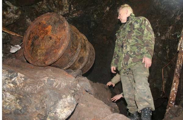 Podziemna fabryka broni odkopana