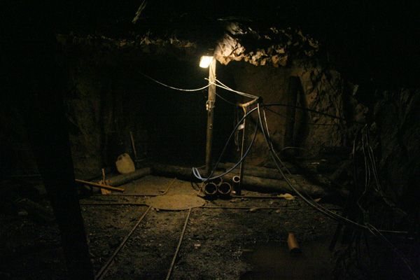 Podziemna fabryka broni odkopana
