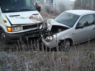 Niebezpiecznie na drodze – kobieta ranna w wypadku