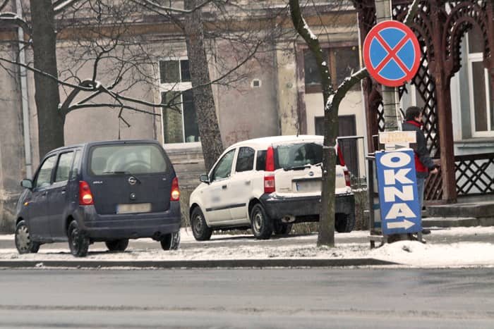 Uwaga! Bardzo ślisko i kolizje na drogach