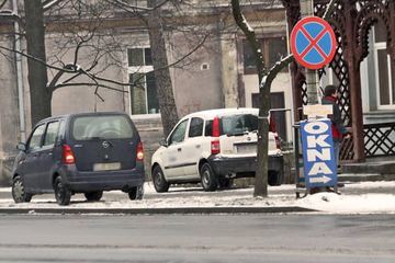 Uwaga! Bardzo ślisko i kolizje na drogach