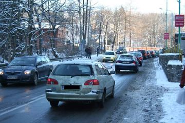 Auto spadło do rzeki