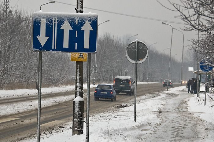 Fatalne warunki na drogach – zima trzyma
