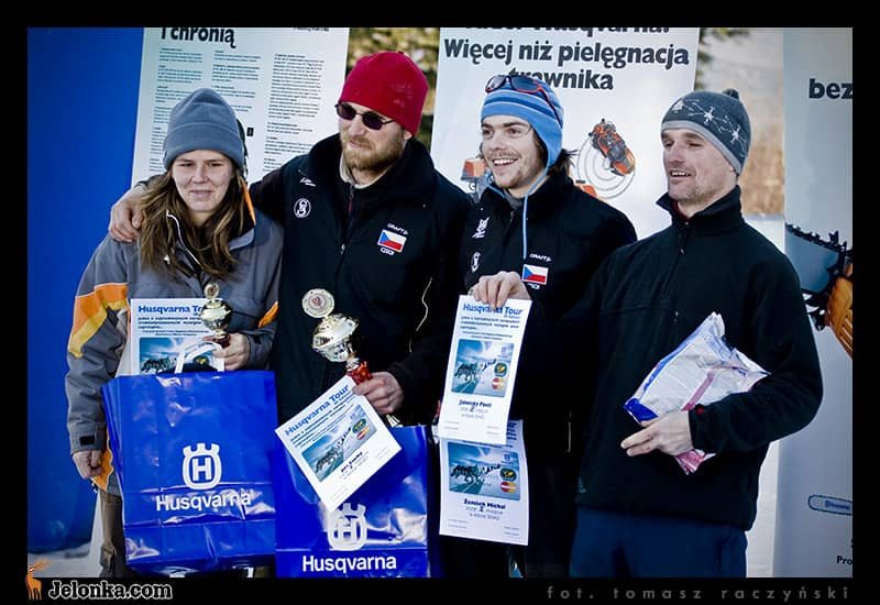 Pieskie zmagania z mrozem i śniegiem