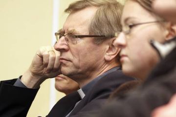 Niezwykłe losy protestantów w nowej powieści M. Lutowskiej