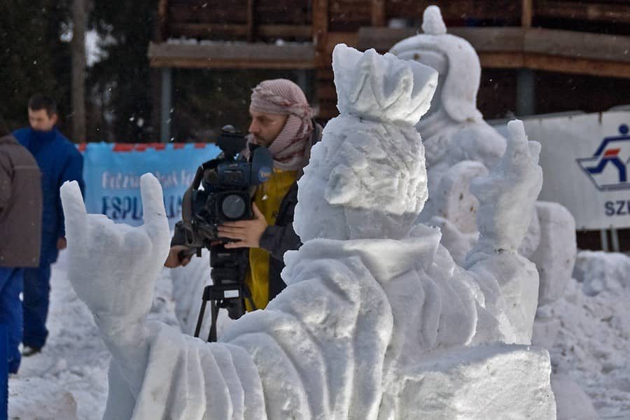 W Śniegolepach górą swoi i snowboardzista