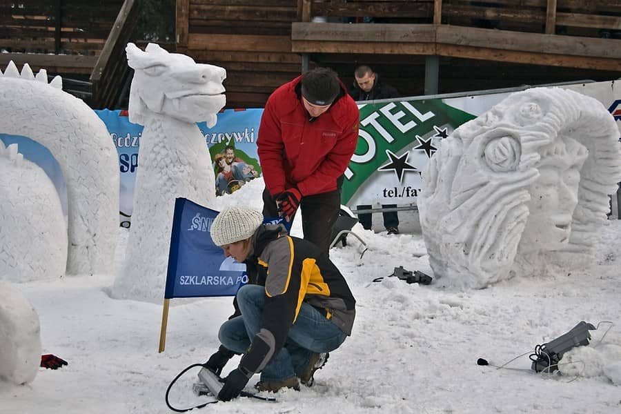 W Śniegolepach górą swoi i snowboardzista