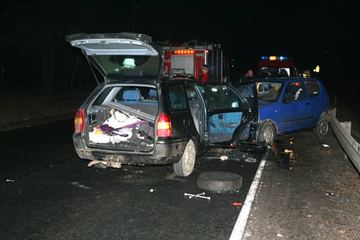 Groźny wypadek na krajowej „trójce”