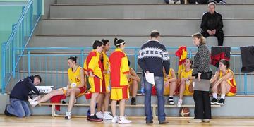 Koszykarki Karkonoszy nadal niepokonane