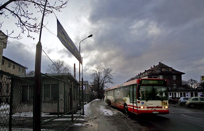 Walczą z gapowiczami jak z wiatrakami