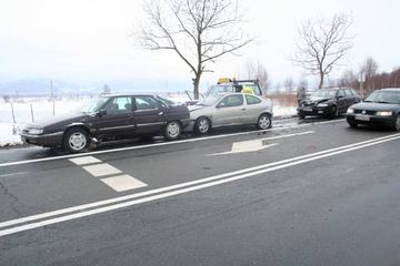 Mimo zimy kierowcy szarżują