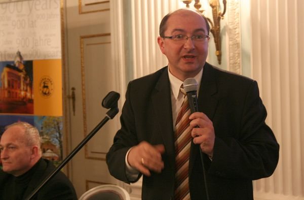 Termy Cieplickie rozgrzewają emocje