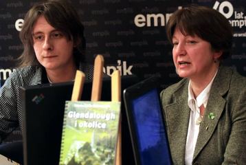 Zielona wyspa jak wulkan gorąca