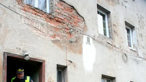 Dom się sypie: remontu nie będzie