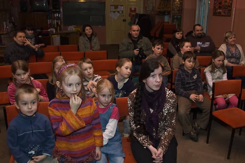 Strach na wróble i szalona krowa, czyli kochajmy teatr