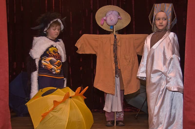 Strach na wróble i szalona krowa, czyli kochajmy teatr