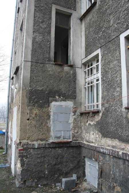 Pożar pod dachem: zaprószenie czy podpalenie?