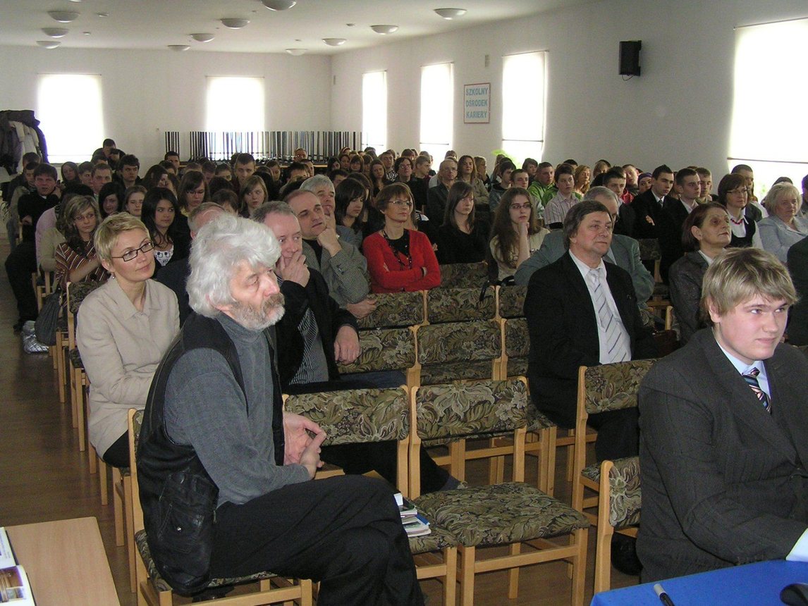 Zakochani w wiejskich chatach