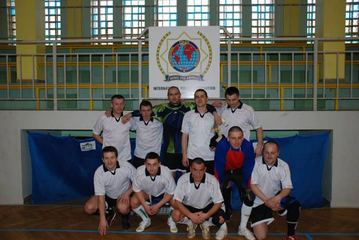 Grad bramek w policyjnych meczach