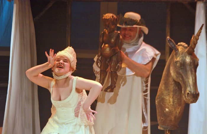Turkusowy i luksusowy teatr zdrojowy