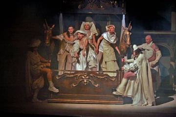 Turkusowy i luksusowy teatr zdrojowy