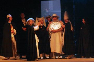 Turkusowy i luksusowy teatr zdrojowy
