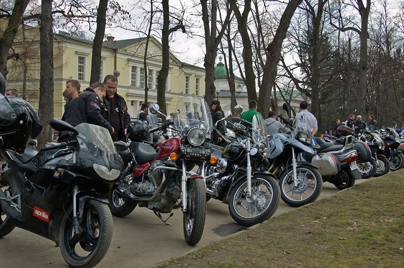 Motocykliści z wielkim sercem