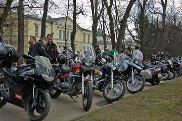 Motocykliści z wielkim sercem